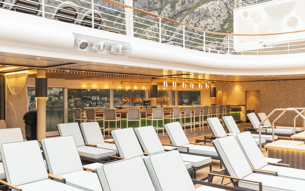 RSSC, Seven Seas Grandeur, Pool Deck 3.jpg